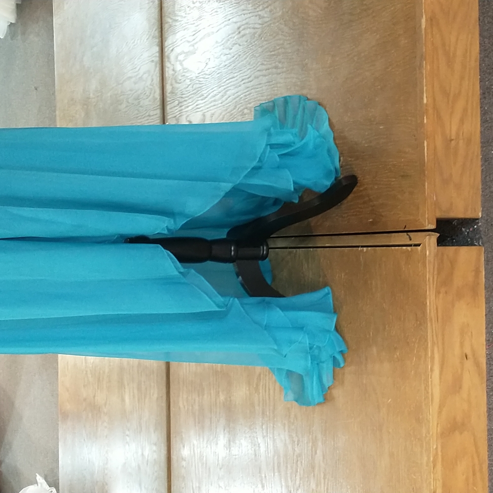 Karishma prom dress - Picture 6 of 9